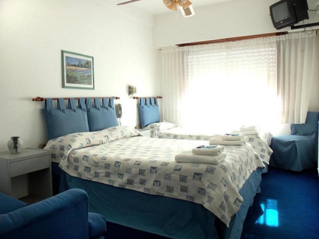 Dino'S Hotel Villa Gesell Ruang foto