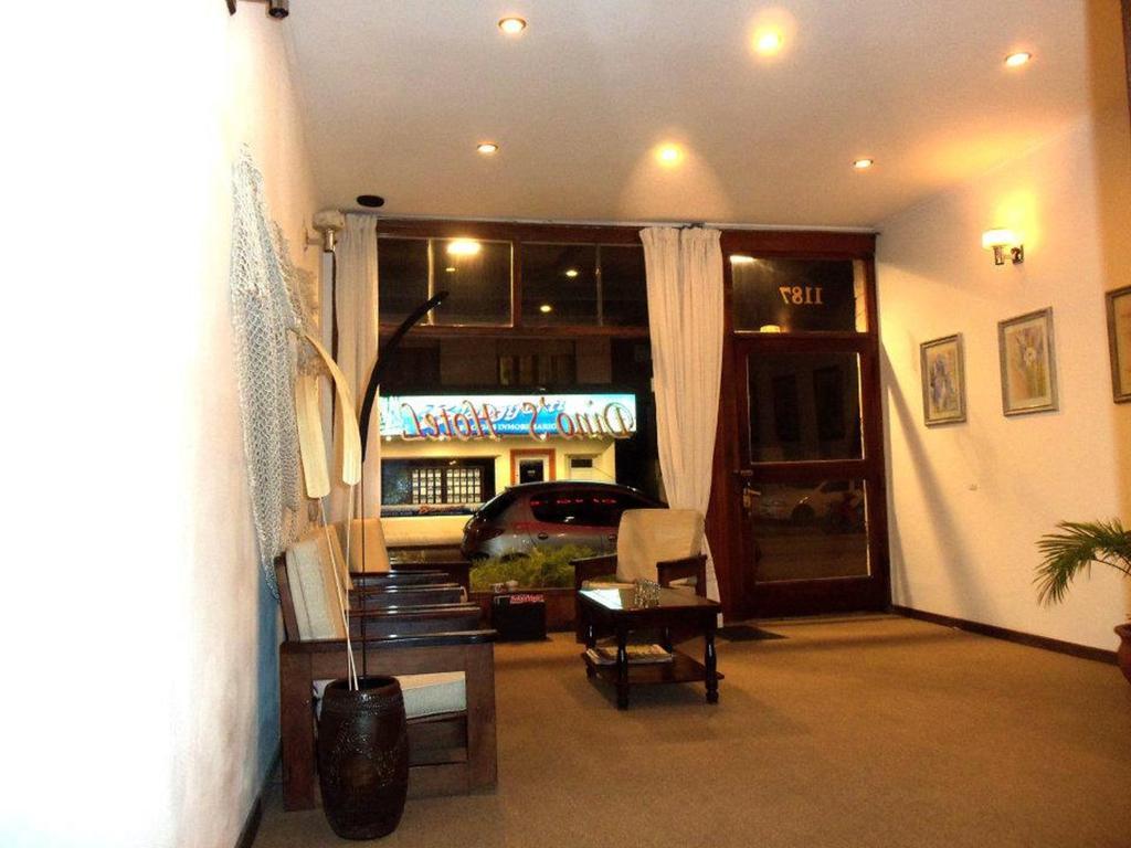 Dino'S Hotel Villa Gesell Bagian luar foto